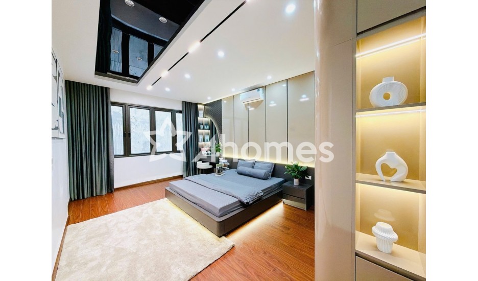 BÁN NHÀ PHỐ Ở THANH XUÂN 45m2, CÓ THANG MÁY GIÁ CỰC ỔN
